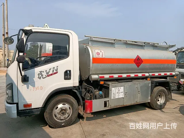 江西5吨油罐车99成新带一年费用 - 图片 3
