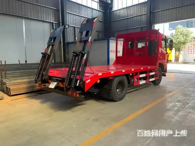东风新款钩机平板车 厂家报价 - 图片 4
