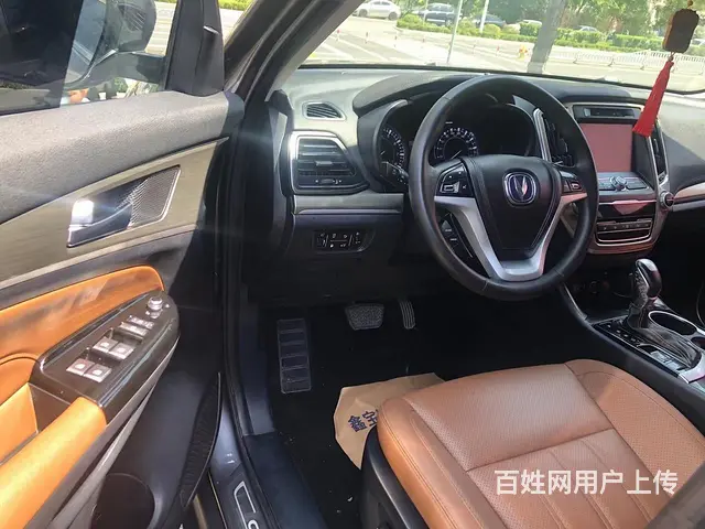 长安CS95 2018款 2.0T 手自一体 两驱荣耀版 - 图片 3