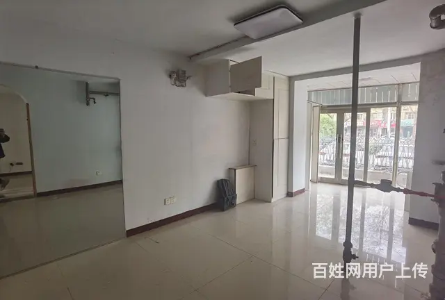 珠江转盘附近，珠江路临街商网出租62平，房东直租，无转让费用 - 图片 5