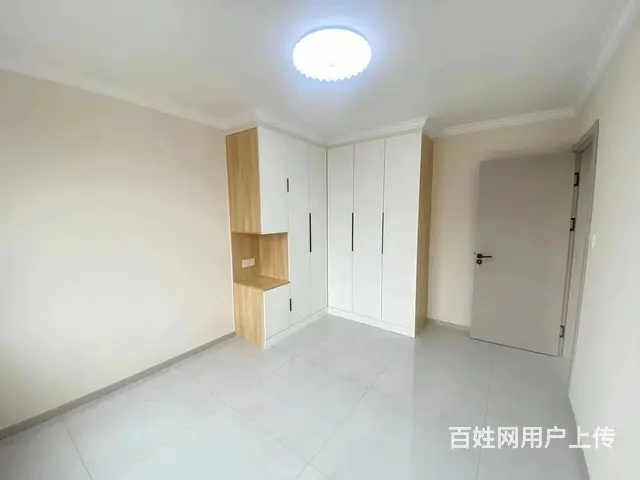 十二中士英桥洞北滨河路幸福家园3楼三楼52平南北通精装地暖 - 图片 1