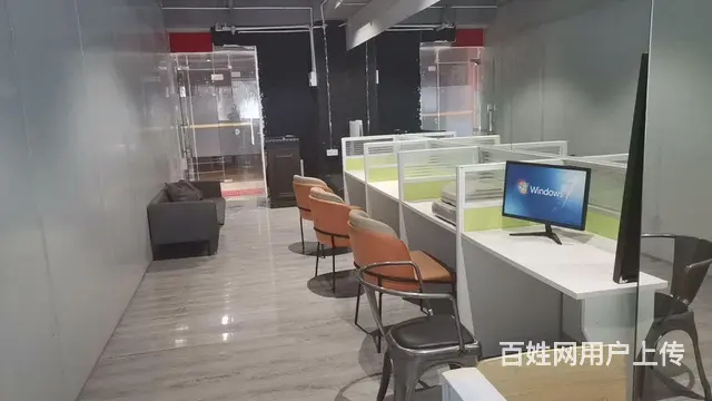 8间临街小面积办公室直租新香洲万家附近 - 图片 4