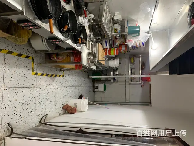 文化路好莱坞电影院斜对面营业中餐饮旺铺转让。 - 图片 8