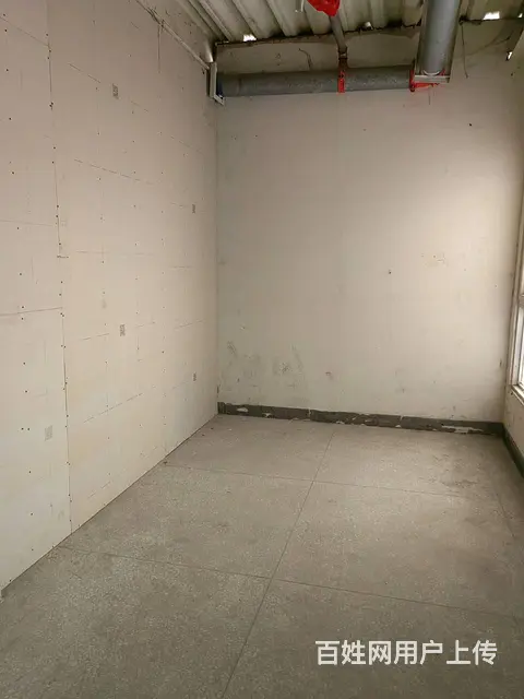 写字楼急租（好位置）老城区春都路写字楼 租金低 现房， - 图片 1