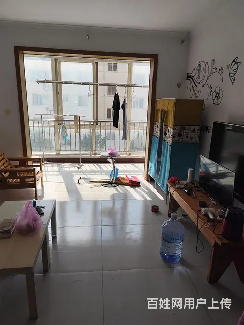 3楼。带车库。 - 图片 2