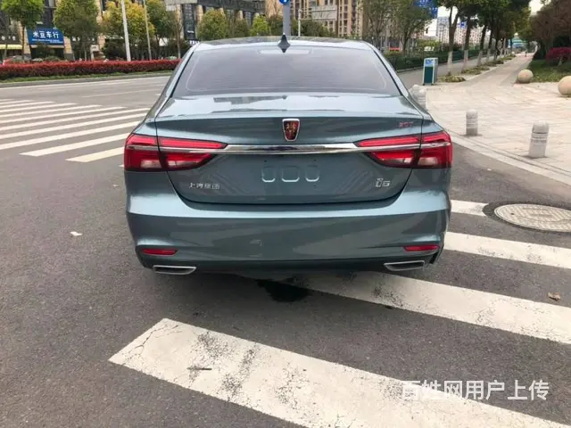 荣威i6 2018款 1.5T 双离合 20T 互 - 图片 12