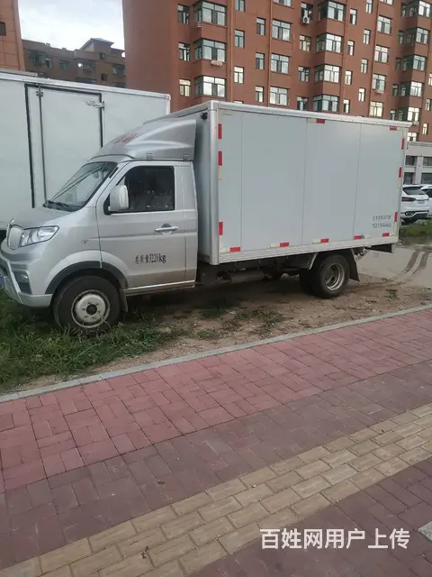 金杯 厢式货车 - 图片 1