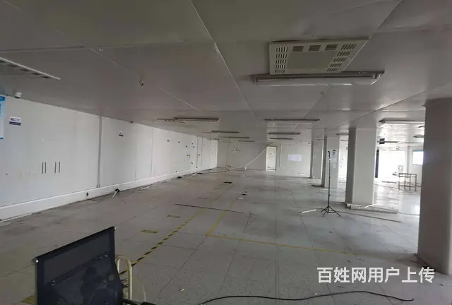 常昆独门独院标准厂房1至3层每层700平，金刚砂地面，可分租 - 图片 1
