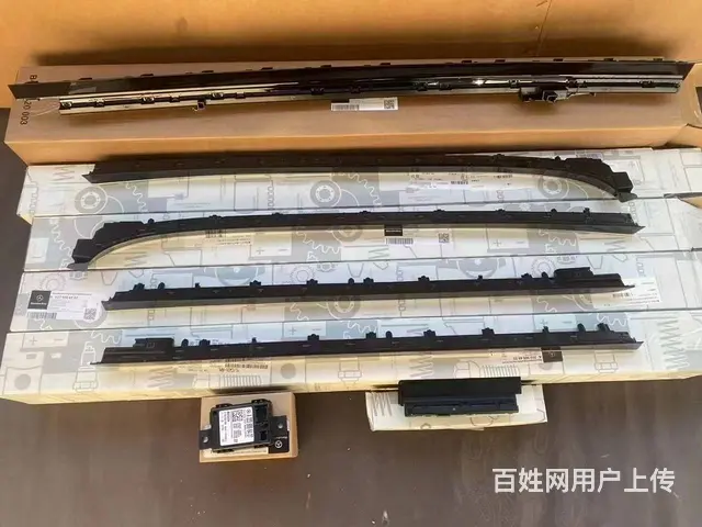 奔驰新款S400L改原厂主动式氛围灯和4D旋转高音 - 图片 1