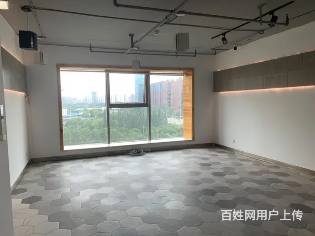 215平写字间 - 图片 5
