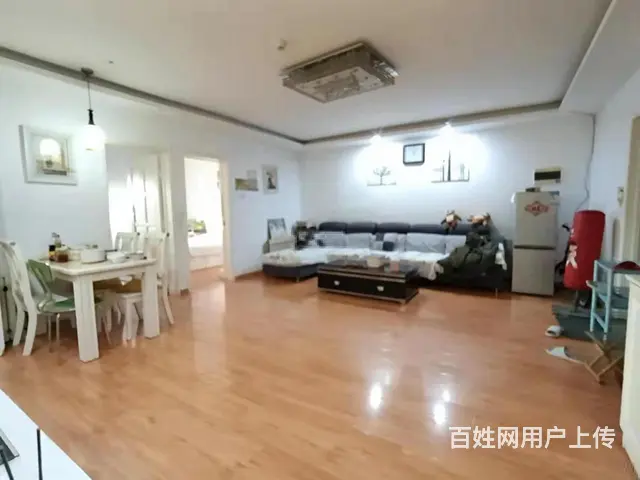 振华国际精装二室一厅出租2400拎包入住 - 图片 1