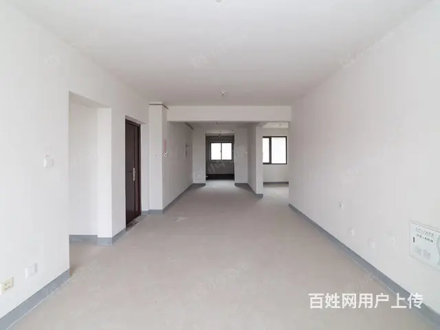 一梯一户前排河景世茂香槟湖五期 4室2厅 - 图片 1