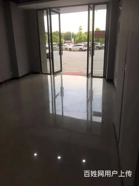 位置优越  人流量大 无行业限制 随时考察 - 图片 4