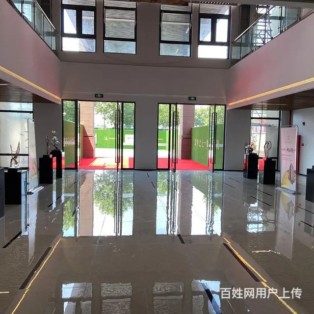 武进万达吾悦旁公寓楼下一号线口BRT带公园 - 图片 10