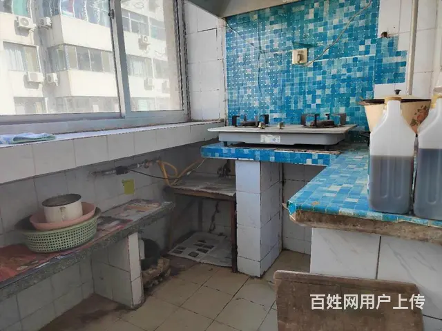 公安局 2楼97平48万 三室 简装 送车位储 可贷款 - 图片 9
