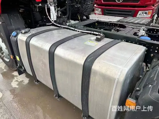陕汽德龙 牵引车 国6 - 图片 6