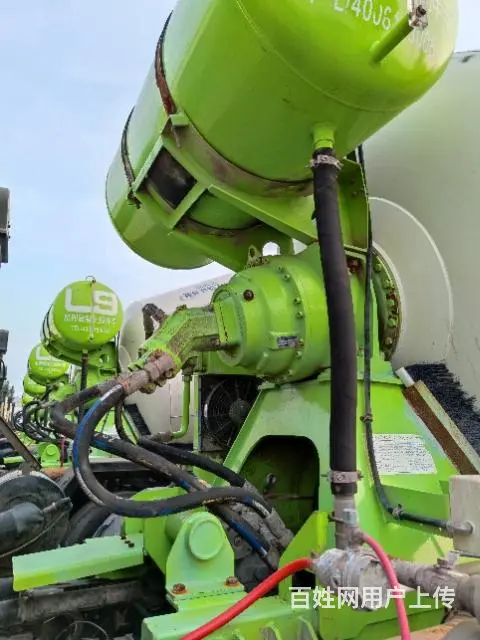 二手轻量化欧曼搅拌车，欧曼搅拌车转让 - 图片 6