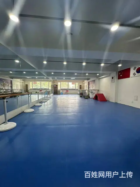 【搞定了！】南岗区征仪路大众新城服装店出兑转让可空兑 - 图片 6
