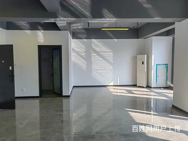 永嘉广场100平纯办公出租 - 图片 1
