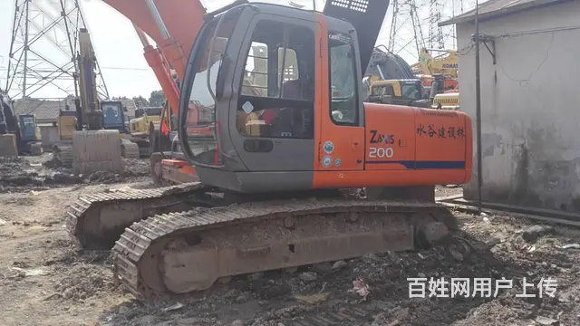日立120、200、240和350等原装二手挖掘机 - 图片 4