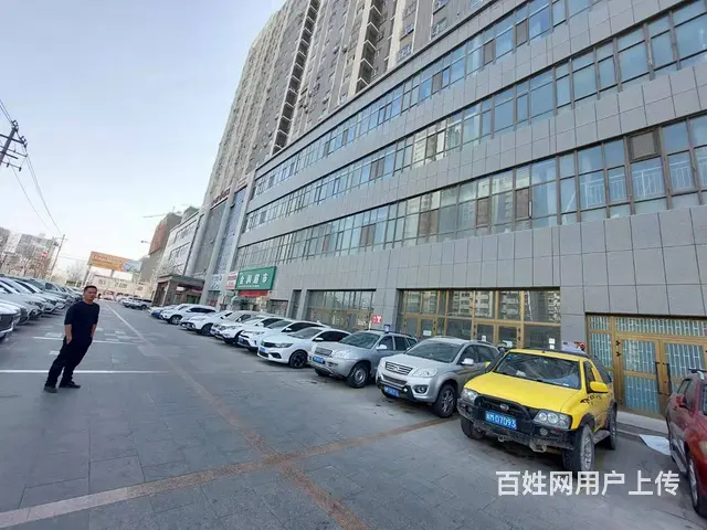 B个人一延安路澜波湾小区门口二楼门面房出租 - 图片 1