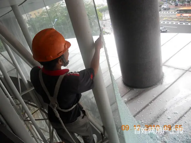 长沙损坏破裂玻璃更换 - 图片 4