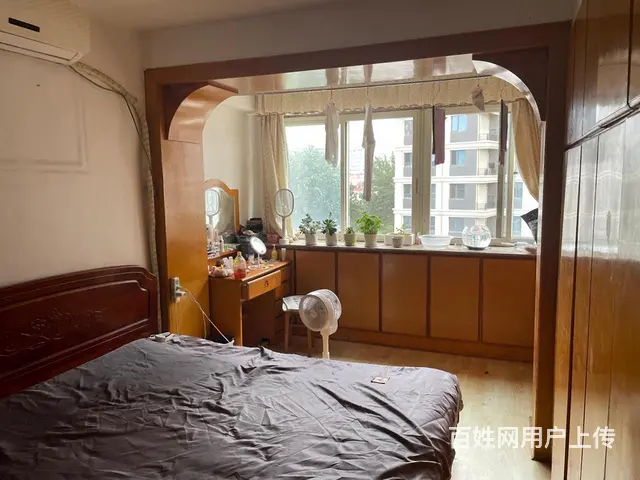 西山路二室二厅南向多层五楼带全套家具家电出租了 - 图片 1