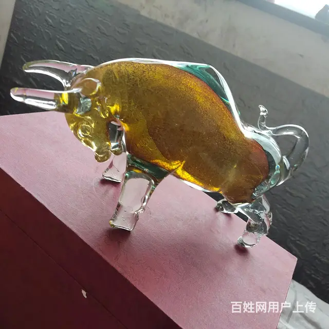 牛玻璃生肖工艺品大摆件 - 图片 1