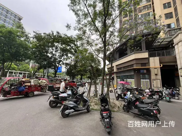 S郫都龙湖天街内底商小吃店转让！（也可空转 - 图片 3