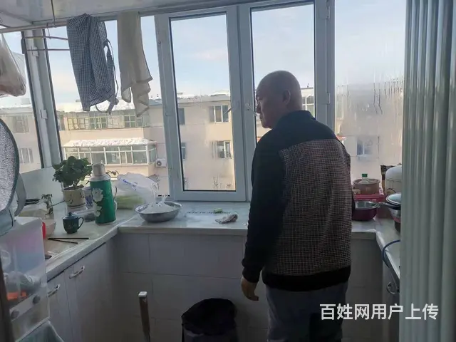 兴安区文明一条街五节楼 普通住宅 中等装修 - 图片 1