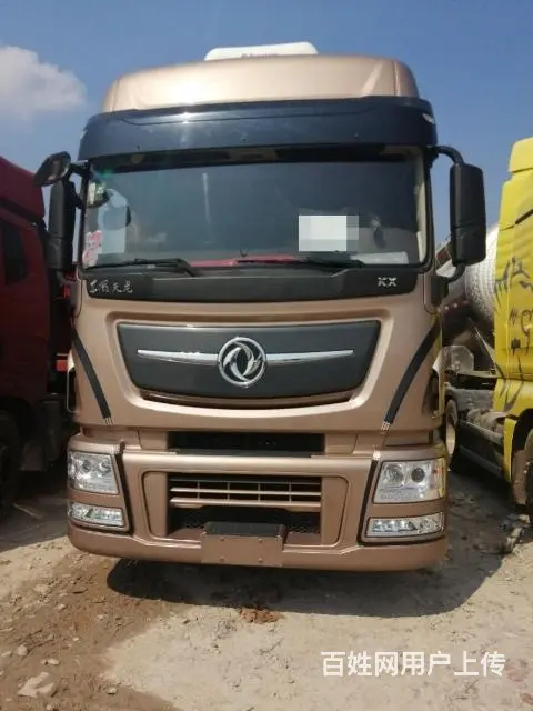 560马力东风天龙旗舰牵引车 - 图片 3