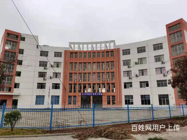 【搞定了！】地理位置优越 门口宽敞 方便停车 接受即可营业 - 图片 2
