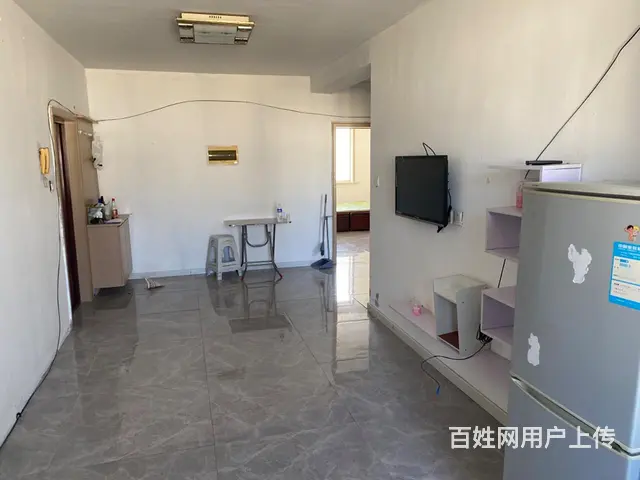 出租中华园步梯6楼，70平两室一厅，冰箱洗衣机热水器空调，家 - 图片 3