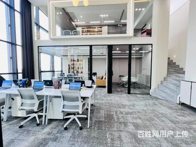 星耀城 2期，全新豪华装修 ，6米挑高，双地铁口，家具配齐全 - 图片 1