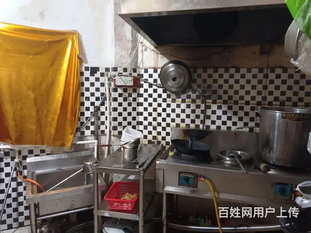 紧临学校，比亚迪工厂，成熟商圈临街美食餐饮店转让（可外摆 ) - 图片 5