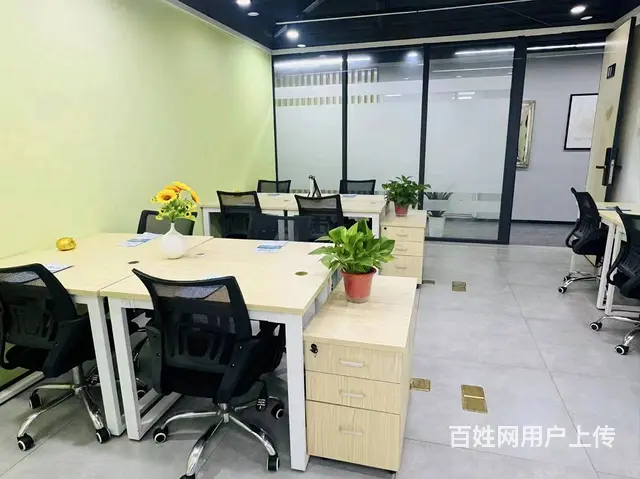 市中地铁口15人靠窗带老板间办公室，人均300加免水电物业 - 图片 5