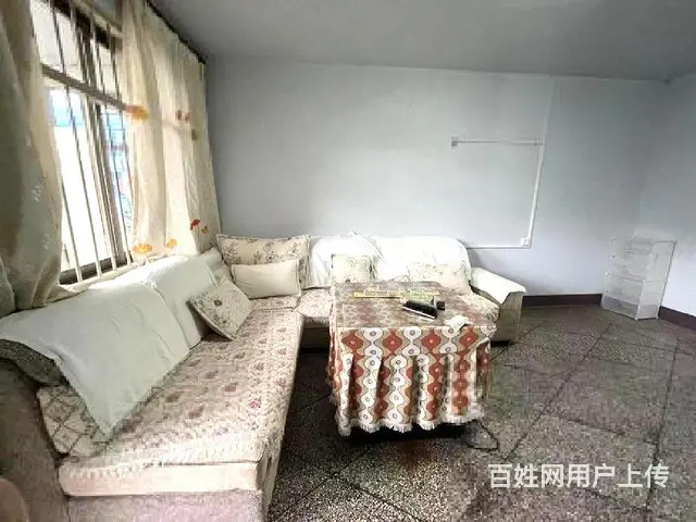 2千多急卖松山路三室户型方正采光通透随时看房产证齐全好停车 - 图片 2
