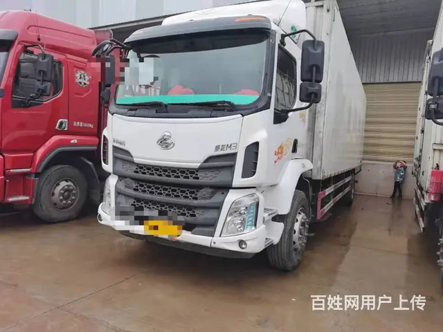 国五柳汽乘龙M3单桥厢式货车220马力9米6货箱 - 图片 1