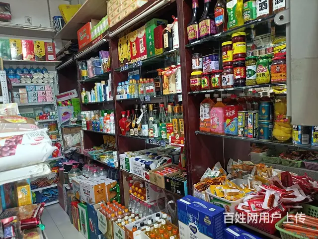 B个人一龙兴苑小区大门口商店对外整体转让 - 图片 6