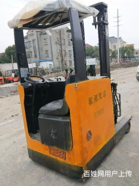 2吨杭州叉车，低价1.5万出售 - 图片 1