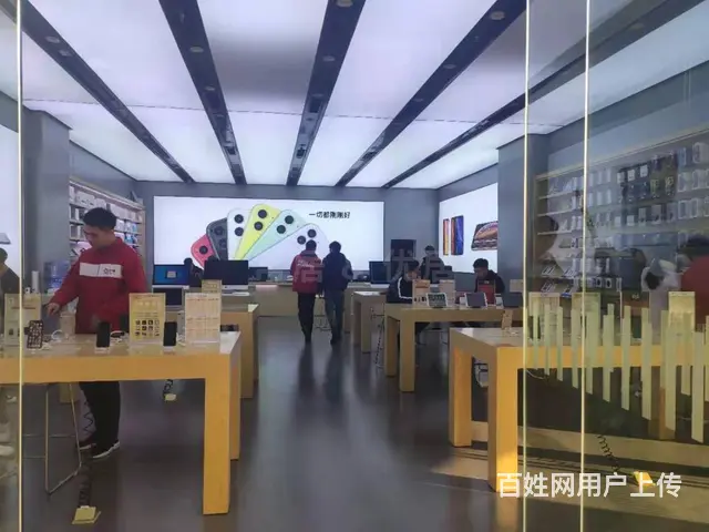 南大街十字路口，沿街旺铺年租金280万 - 图片 1