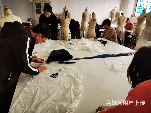 嘉兴哪能学习服装手工制版？零基础学服装CAD打版 - 图片 1