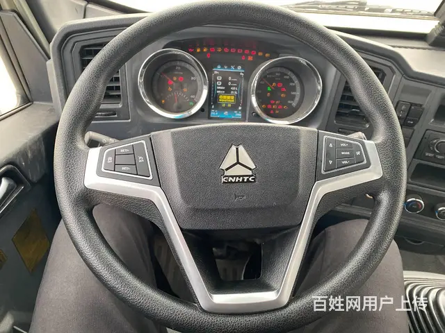 前年清库重汽豪沃十吨油罐车 手续齐全 价格优惠多 - 图片 4
