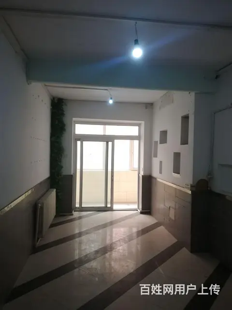 辽河路鼎新小区中门适合麻将馆 - 图片 1