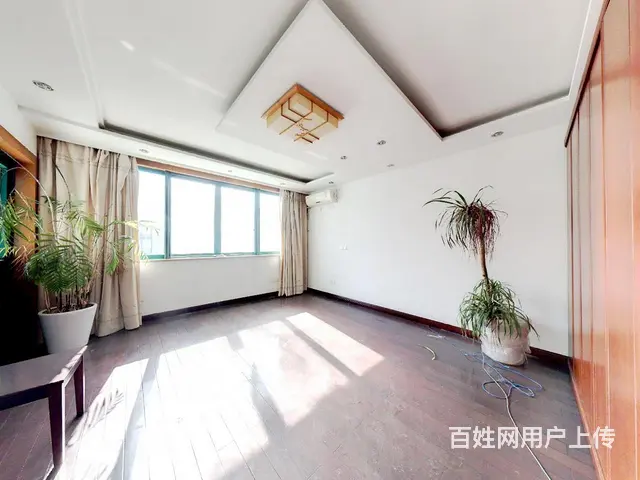 新上合家欢独栋别墅，带200多平大花园 - 图片 5