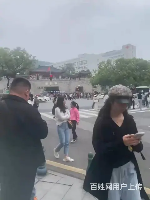 （老板本人）岳麓山景区正对面临街臭豆腐炸串小吃店优价转让 - 图片 2