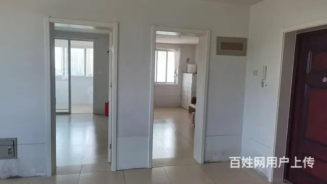 吉房出售，新房简单装修，车位免费。价格美丽 - 图片 1