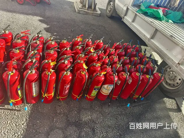 《免费配送》乌鲁木齐灭火器批发维修年检加粉加压优惠 - 图片 2