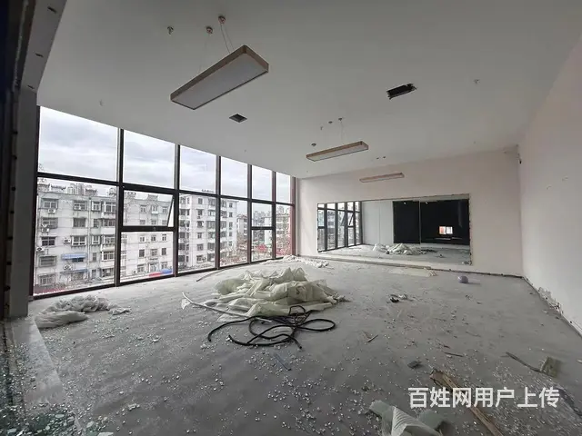 湖滨三十一中3000平 整层出租四个安全通道  两部电梯 - 图片 2