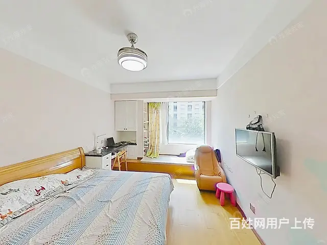 双品质小区，80平私家露台，精装带地暖，随时可看 - 图片 3